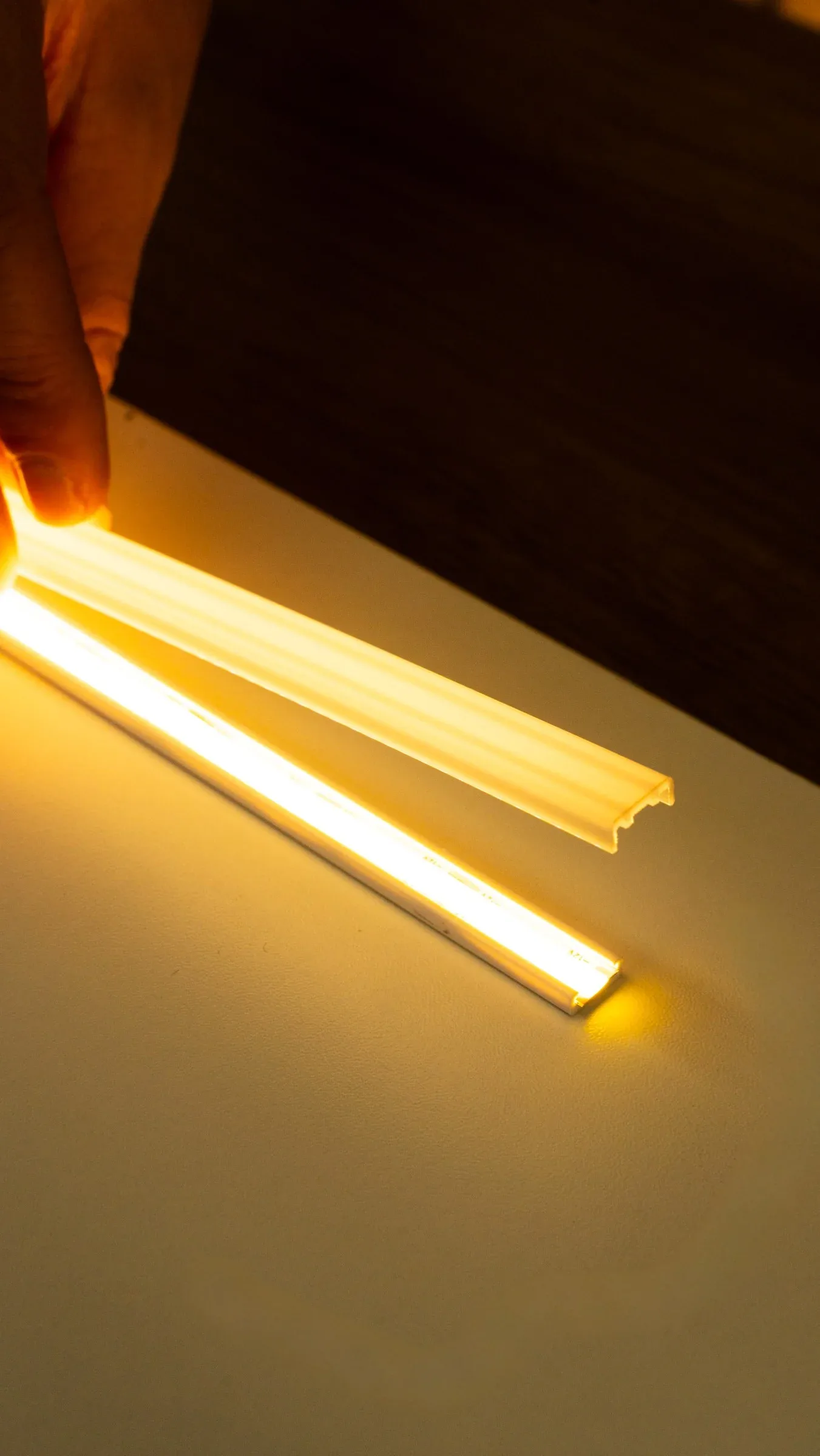 Perfil guia para fita LED